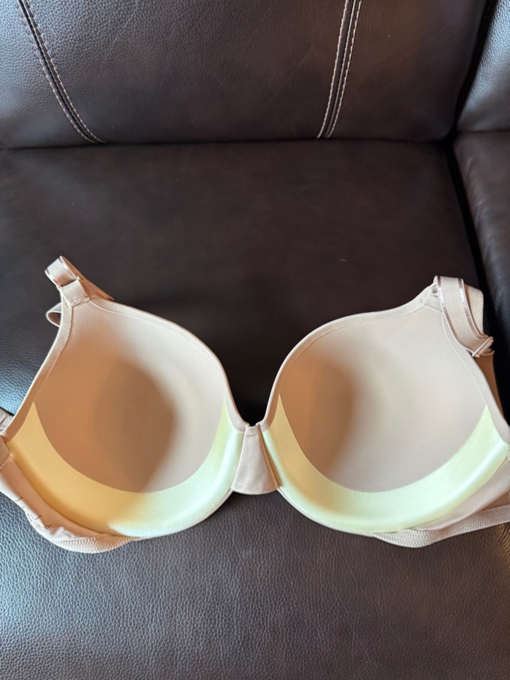 Bundle of 2 Warner's Beige Nude Bra - Smooth Stretch Support.  Size 36DD. - Picture 7 of 8